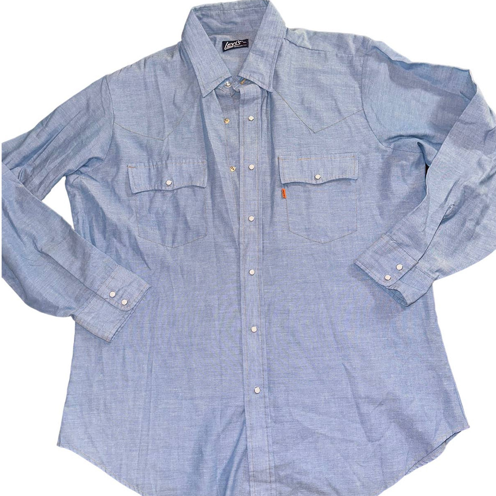 Very Rare 1970s Western Levi's Pearl Snap Denim Size: XL
Chambray Work Shirt‎